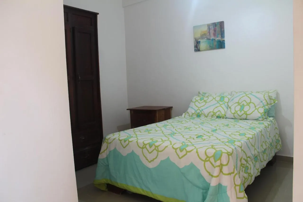 Hotel Paradey\'S contacts